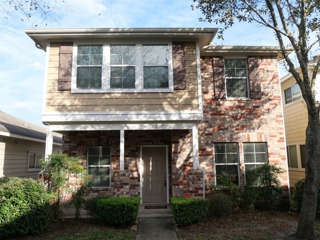 Photo - 1739 Nichole Woods Dr