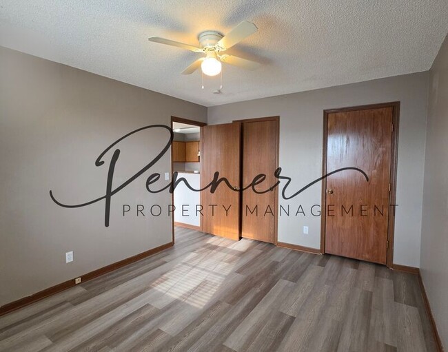 Photo - 101 SW 7th St