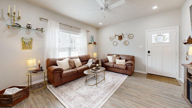 Building Photo - 1326 Prairie Dr Unit SI ID1523147P