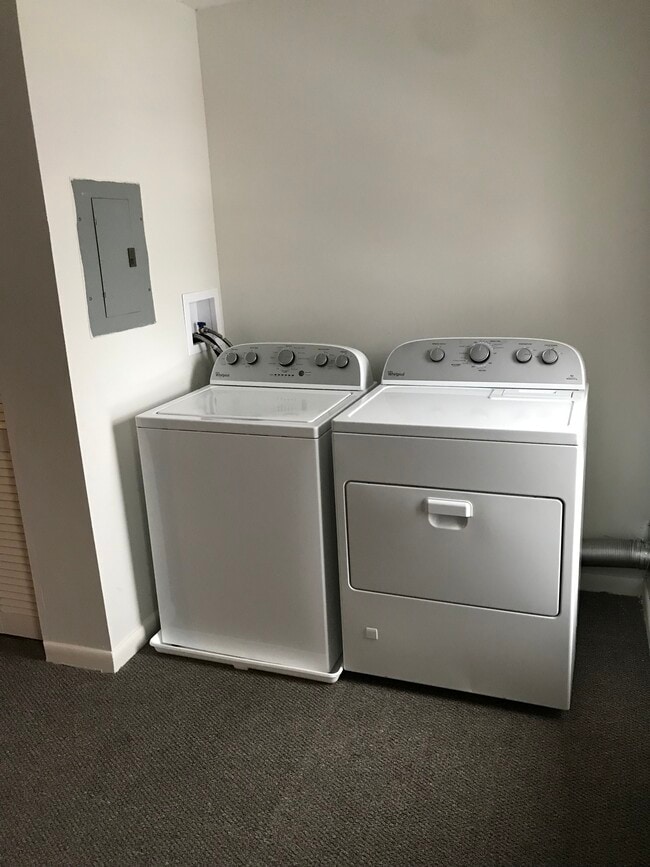 Building Photo - 115 Farnsworth Avenue Unit Apt.# 1