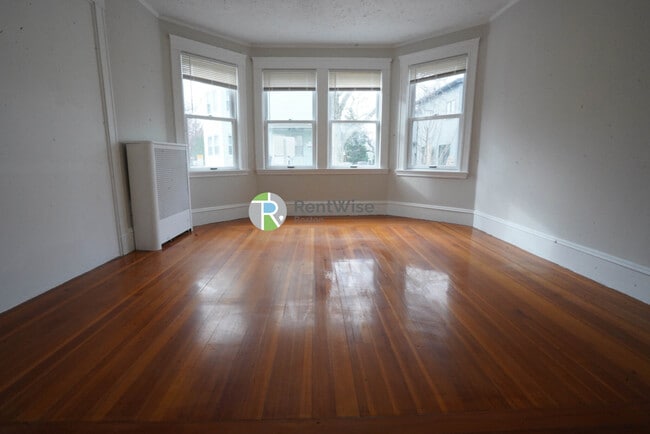 Building Photo - 151 Dudley St Unit 2 Rental