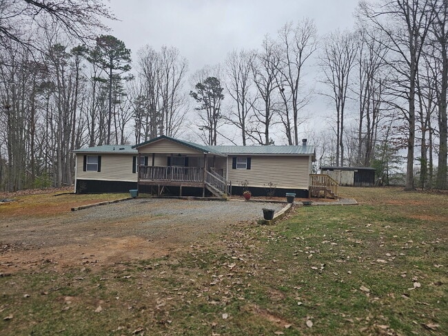 Building Photo - Move-In Ready 4-Bedroom Home on a Private Lot Just North of Lincolnton!