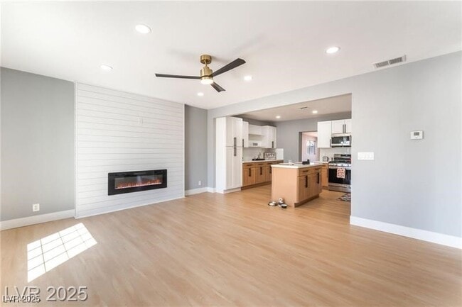 Photo - 915 Melrose Dr