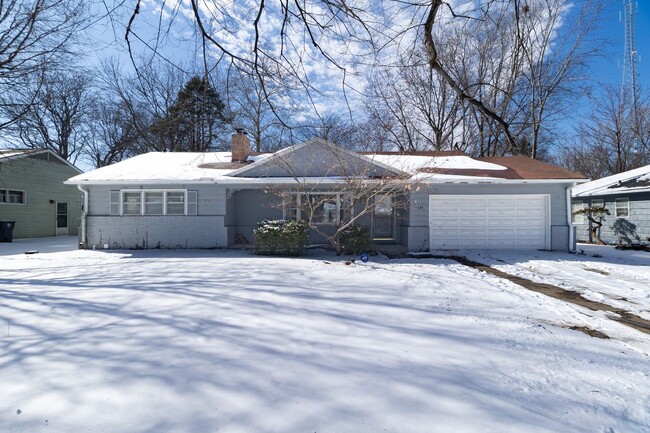 Charming 3-Bed, 2-Bath TRUE RANCH in Waldo - Charming 3-Bed, 2-Bath TRUE RANCH in Waldo Casa