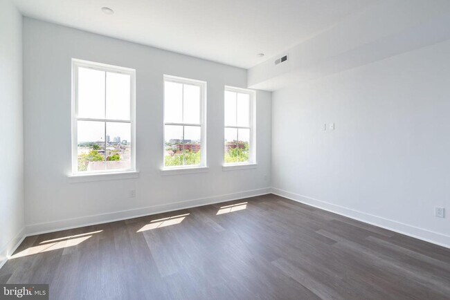 Photo - 813 N Broad St Unit 103