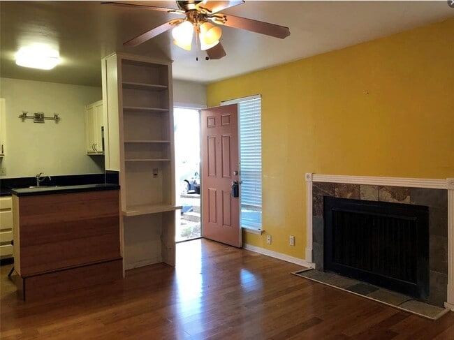 Photo - 1000 W 26th St Unit 105