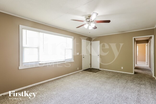 Photo - 3605 NE 54th St