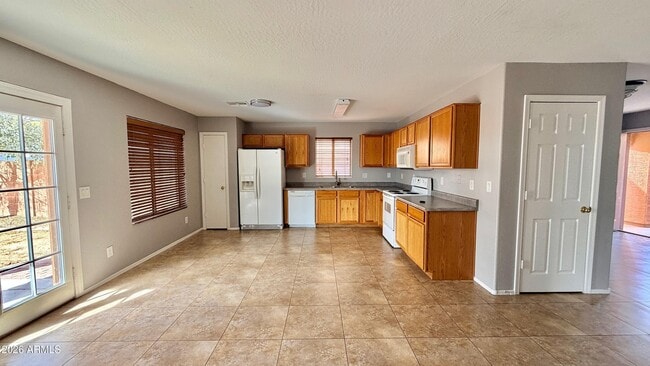 Photo - 18850 N Toledo Ave