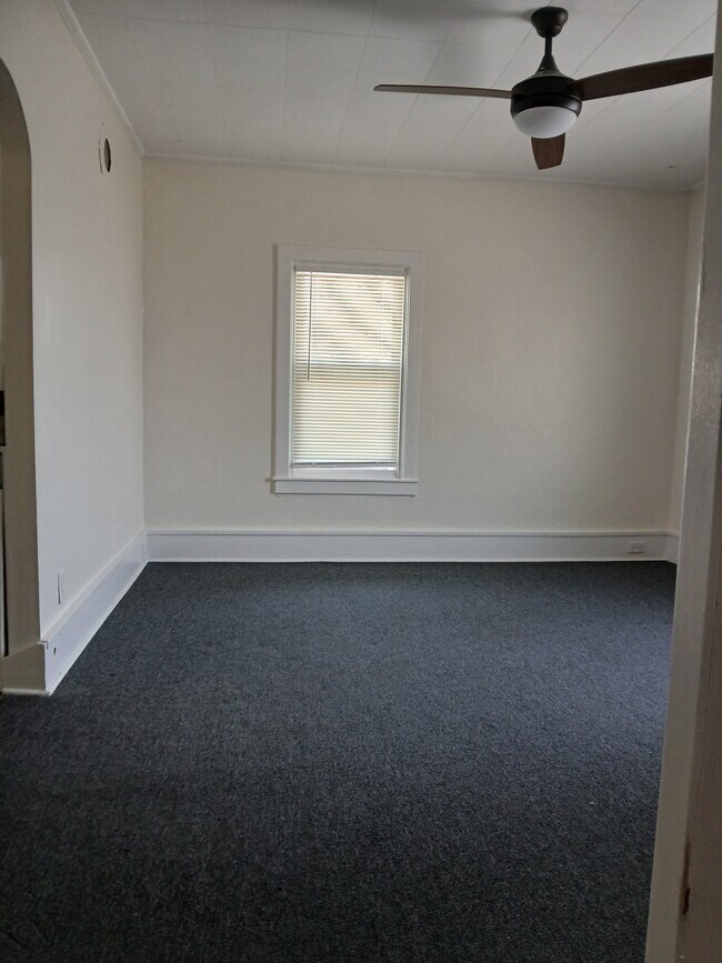 Photo - 151 Weaver St Unidad 2