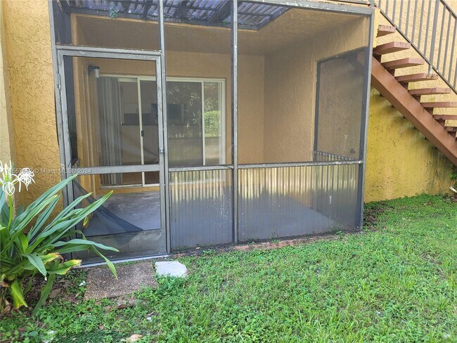 Photo - 4455 Treehouse Ln Unit A