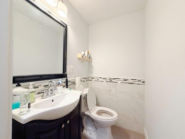 Photo - 17 Pleasant St