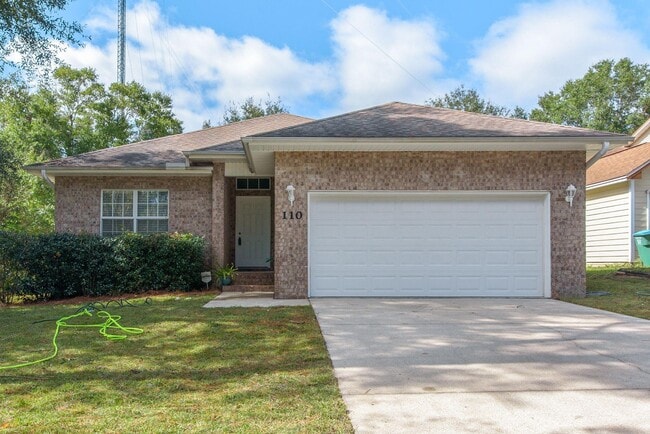 Photo - 110 Brookmeade Dr