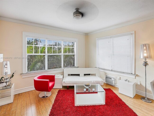 Photo - 1611 Michigan Ave Unidad 10