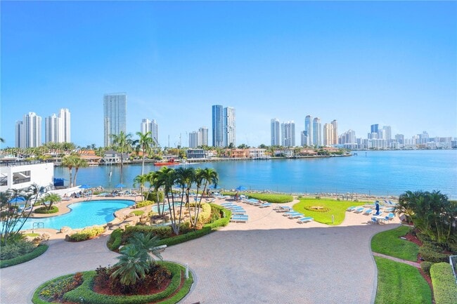 Building Photo - 19101 NE 36th Pl Unit 409