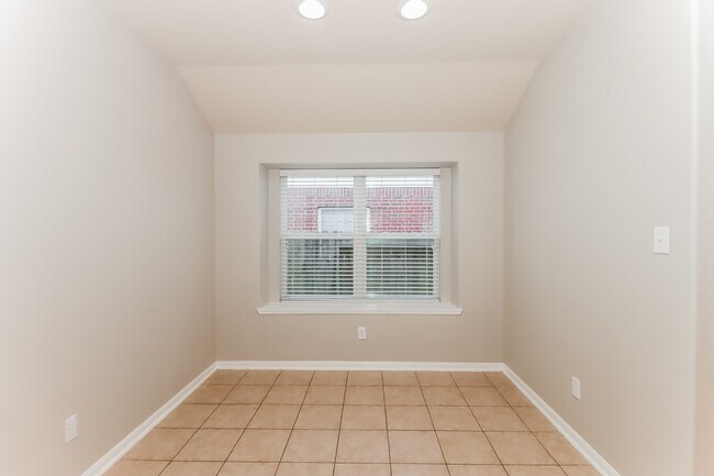 Photo - 7310 Enchanted Rock Ln