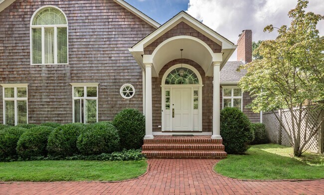 Photo - 6 Tall Tree Ct