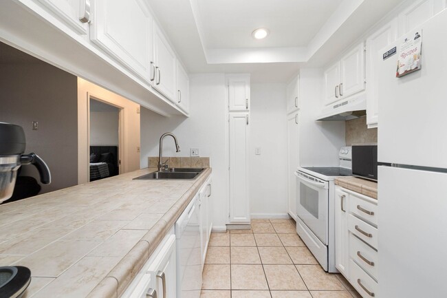Photo - 178 Fourth Ave Unit 11 Unidad 11