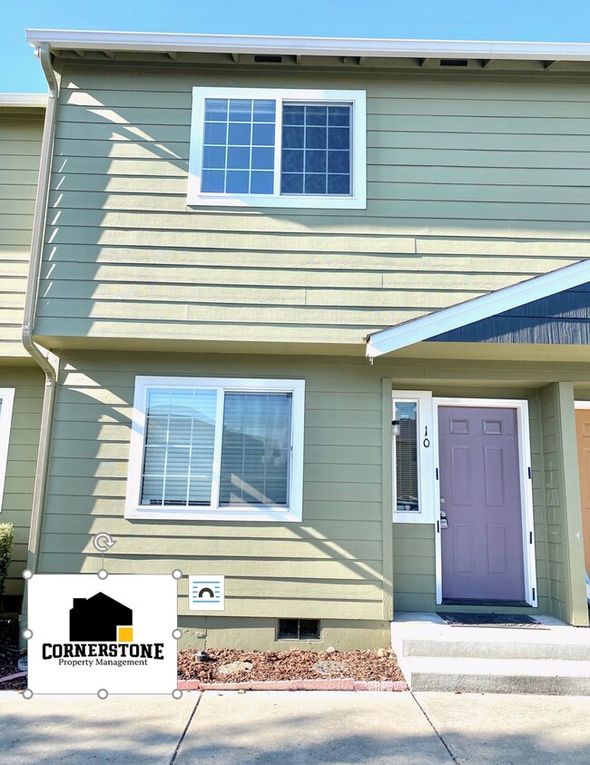 Building Photo - 2030 Brookhurst St