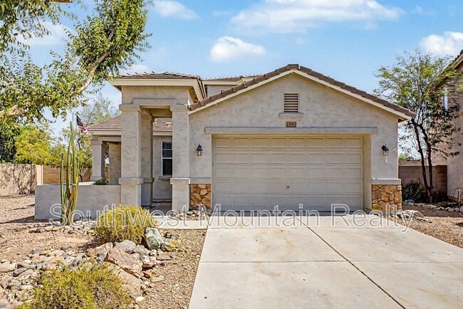 Photo - 44967 Sage Brush Dr