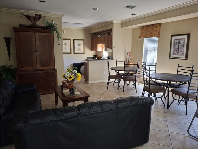 Photo - 899 Riverside Dr Unidad 613