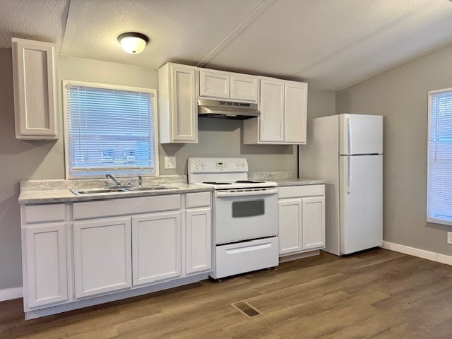 Photo - 203 W Conyers Ave