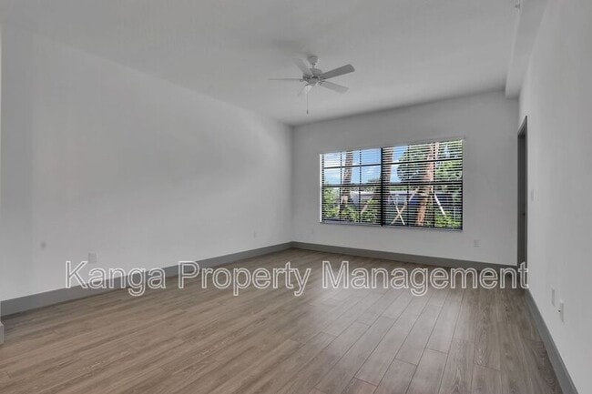 Photo - 630 NE 14th Ct Unidad 102