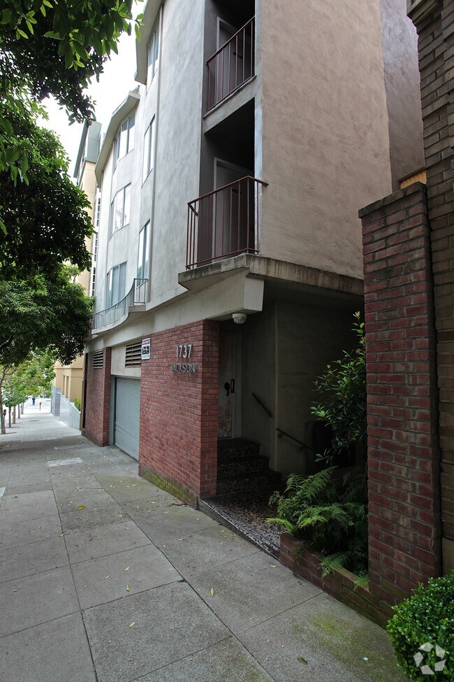 Photo - 1737 Jackson St