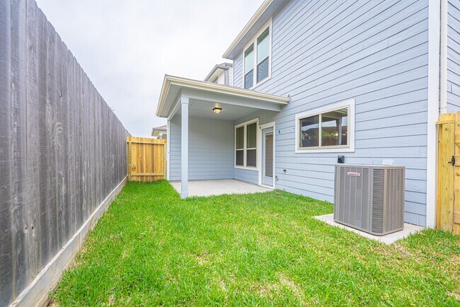 Photo - 10303 Harmon Smith Dr.