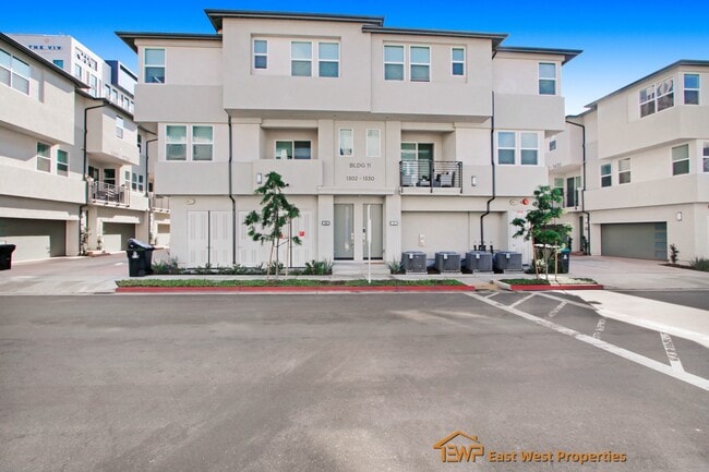 Building Photo - 1302 W Cara Dr Rental