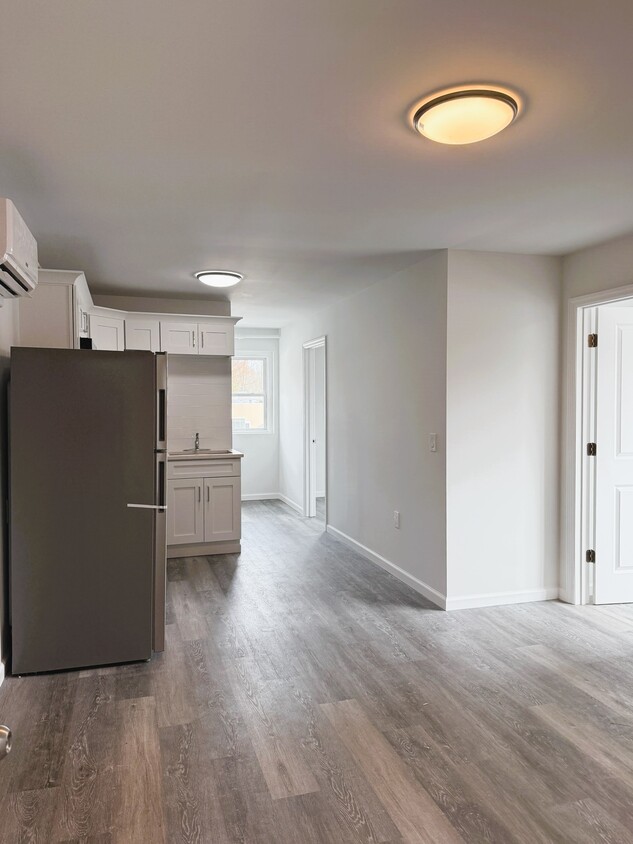 Photo - 193 Commack Rd (Commack, NY)
