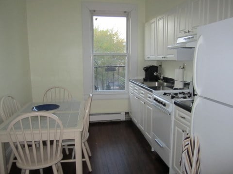 Building Photo - 296 Pavonia Ave