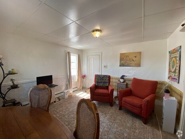 Building Photo - 40 W Broadway Unit 10 Rental