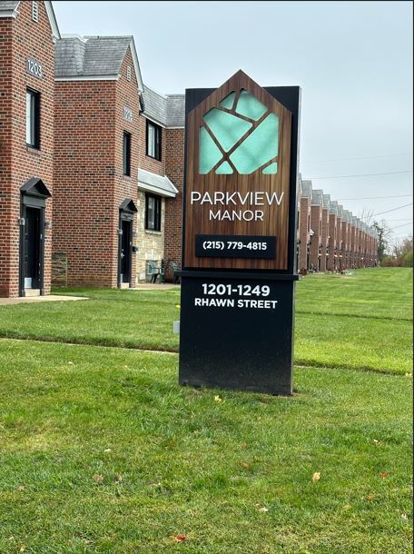 Parkview Manor