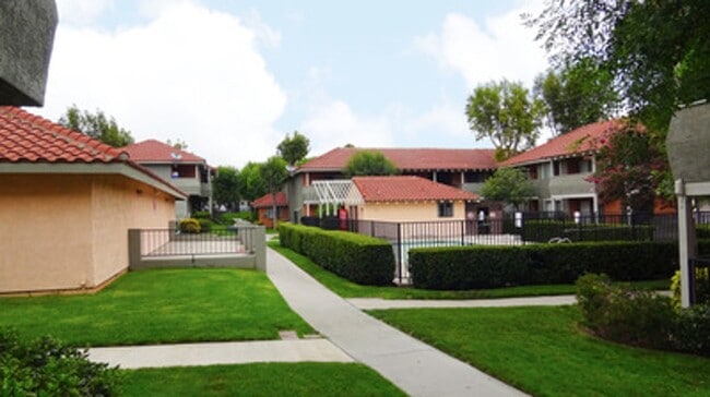 Cambria Villa Apartments