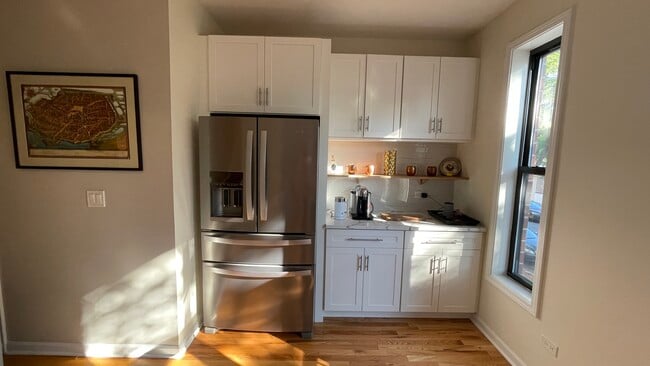 Building Photo - 1802 N Spaulding Ave Rental