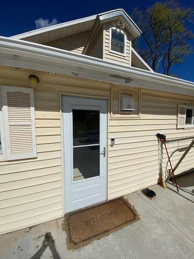 Photo - 20 N Main St