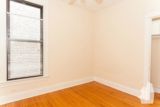Photo - 3525 N Wilton Ave Unit 1F