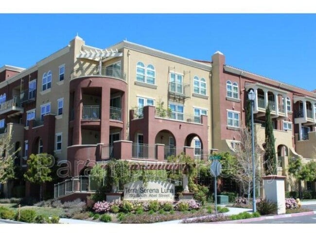 Building Photo - 700 S Abel St Unit 200