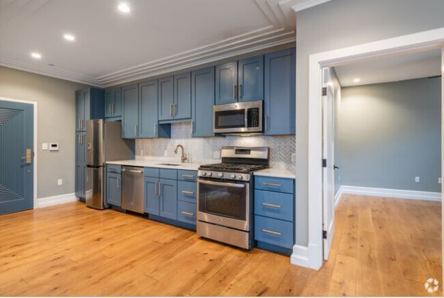 Building Photo - 1465 Tremont St Unit 203 Rental