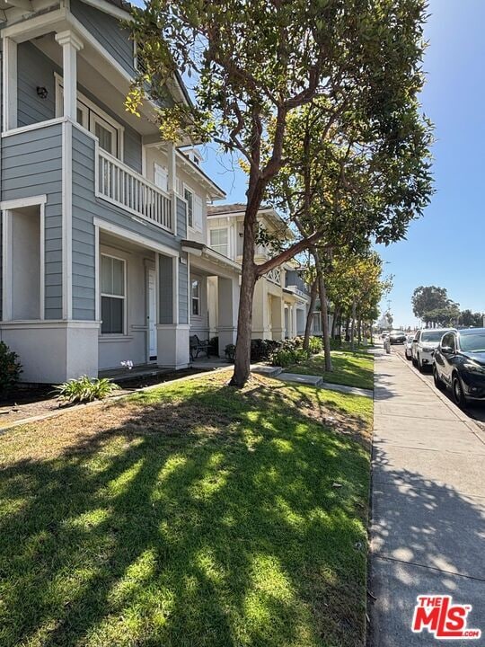 Photo - 214 E Port Hueneme Rd