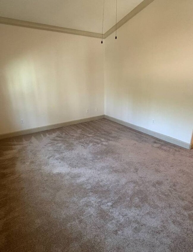 Photo - 7936 Montauban Ave
