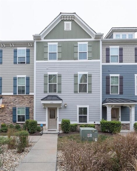 Photo - 605 Brickell Chase