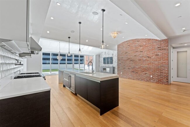 Photo - 465 CENTRAL Ave Unidad 301