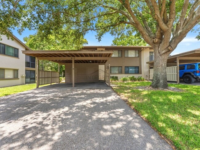 Building Photo - 8305 Sand Wedge Cir