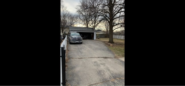 Photo - 661 S Park Ave