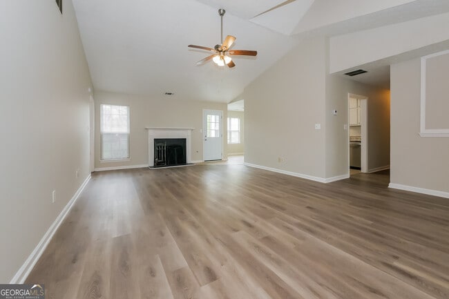 Photo - 473 Flint Ridge Ct