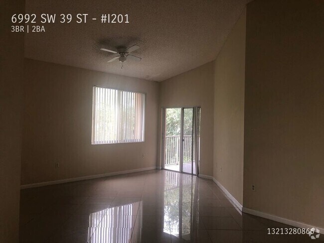 Building Photo - 6992 SW 39th St Unit #I201 Rental