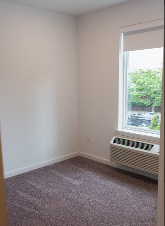 Photo - 1629 W Girard Ave