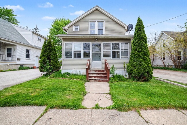 Photo - 1 Bedroom Rental in Saginaw $750/Month Unit 1