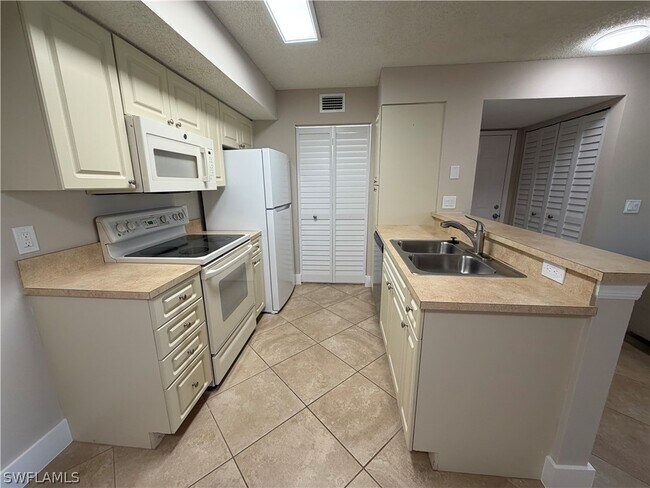 Photo - 2094 Arbour Walk Cir Unit 3014